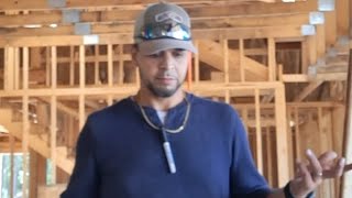 AIWB CCW EDC Fullsize with toolbelt during construction work comfortably ๐