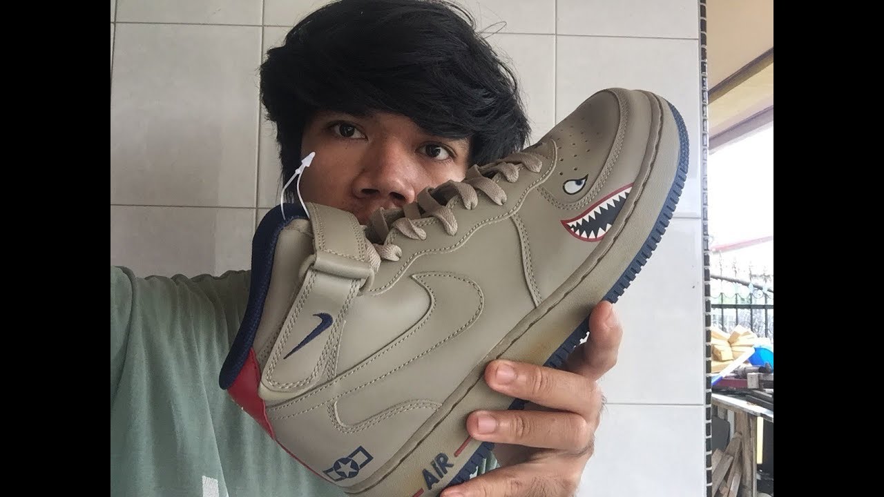 REVIEW SEPATU SECOND NIKE AIR FORCE ONE MID MANTEP BANGET - YouTube