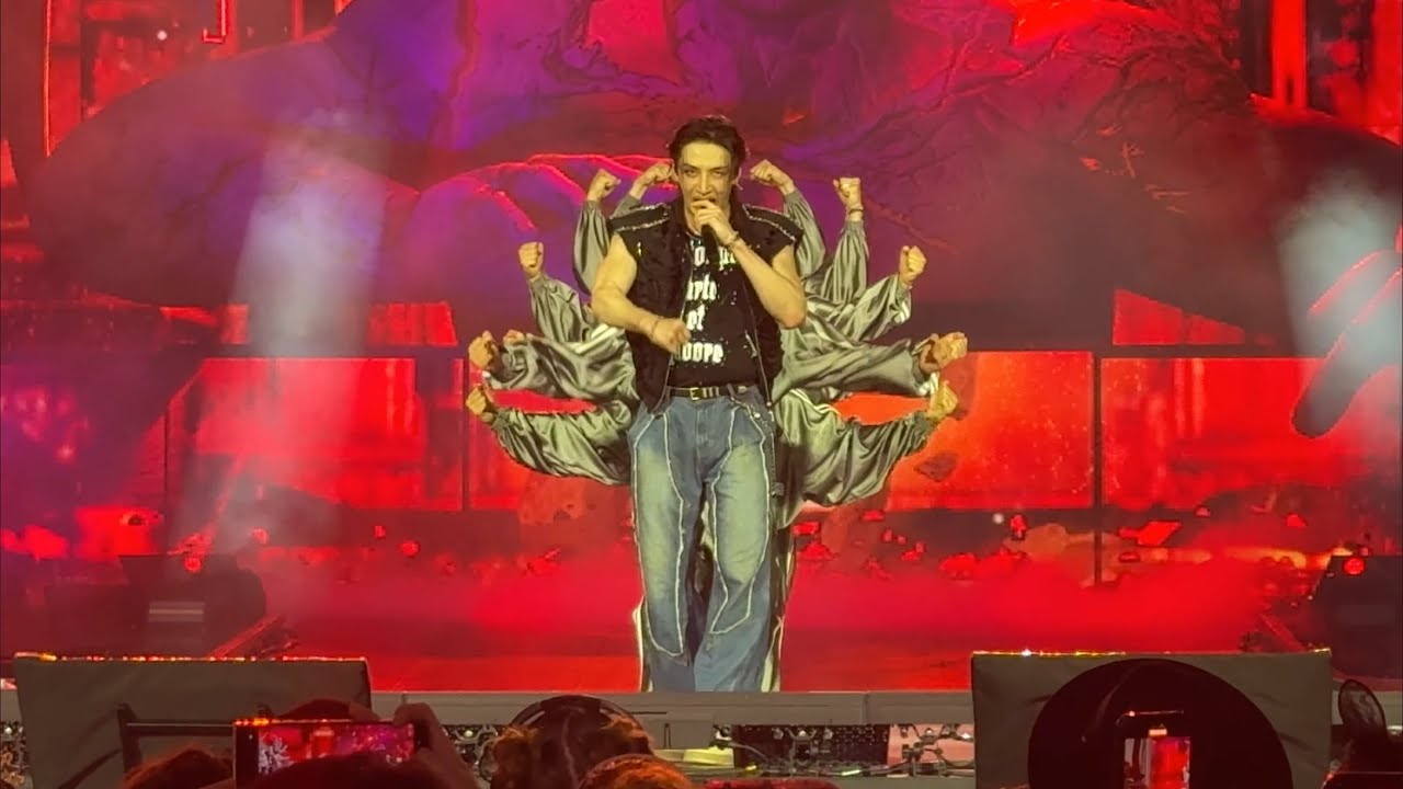 Stray Kids Giant Dominate Washington DC 062325