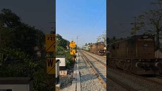 Maitree Express I মৈত্রী এক্সপ্রেস I Green Diesel Train #train #diesel #kolkata #dhaka #shorts