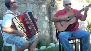Video-Miniaturansicht von „Adios Ciudad de Mercedes - Gustavo Anoni (acordeon); Ramon "Monchi" Parretti (guitarra y voz)“