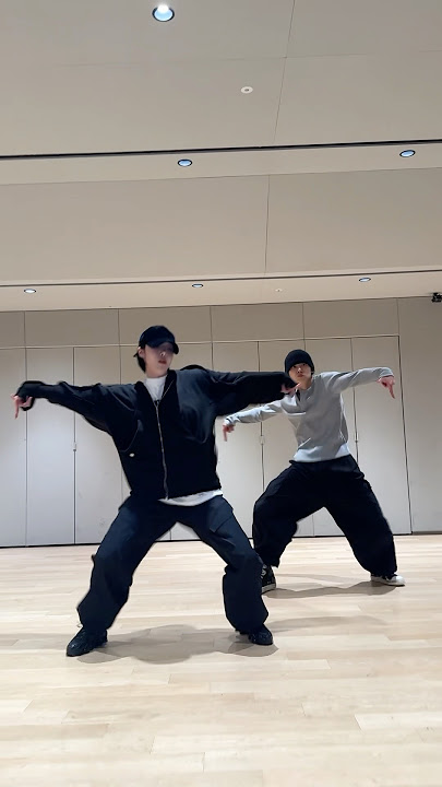2 Round with #투모로우바이투게더 #TOMORROW_X_TOGETHER #연준 #YEONJUN #VIVIZ #비비지 #SINB #신비 #Shhhchallenge #쉿챌린지