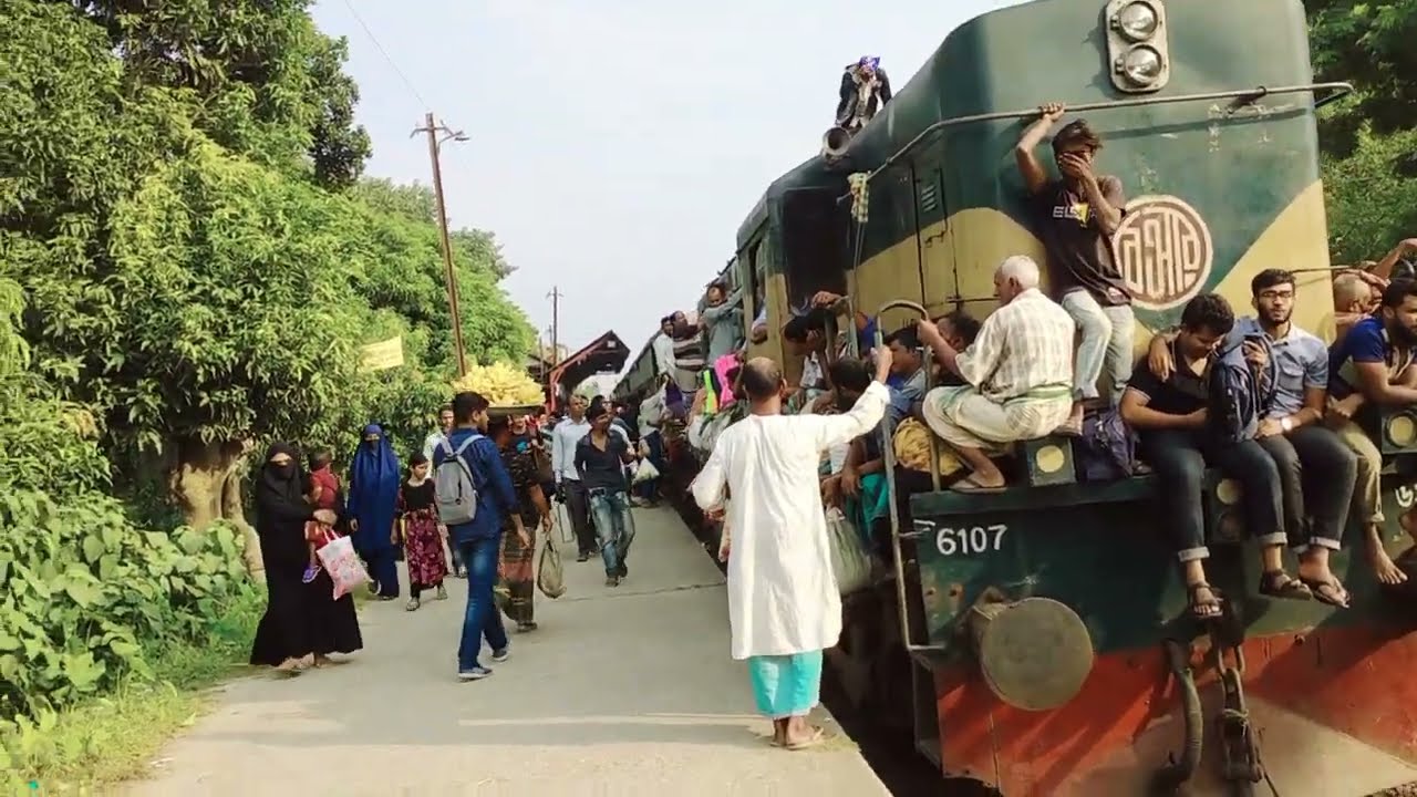 Dangerous journey of locomotive with local train।লোকোমটিভে ঝুকিপূর্ণ যাত্রা।  
