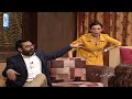 مشهد من مسرحية بالكواليس لجورج خباز ما بقا تعطيني أوامر
