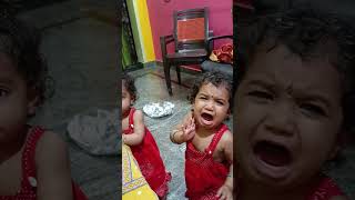 Twin Sisters Fighting