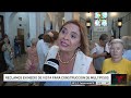 Ciudadanos llegan a vista pública para oponerse a multipiso en el Escambrón