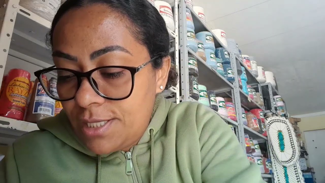 Voltando os trabalhos#caminho de Mesa!##crochet #tapete #artesanato 💜🤎