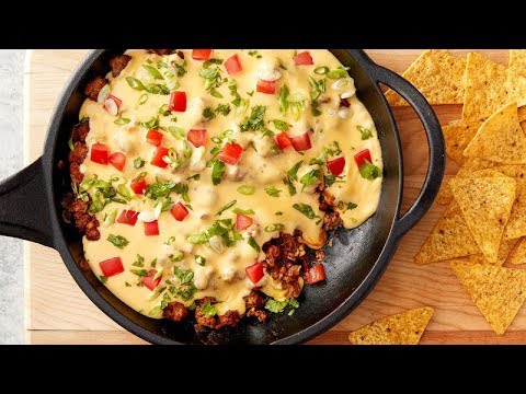 Beefy Queso Skillet Dip | Betty Crocker Recipe