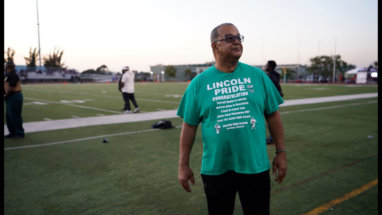 Former principal honored by the Lincoln High School community