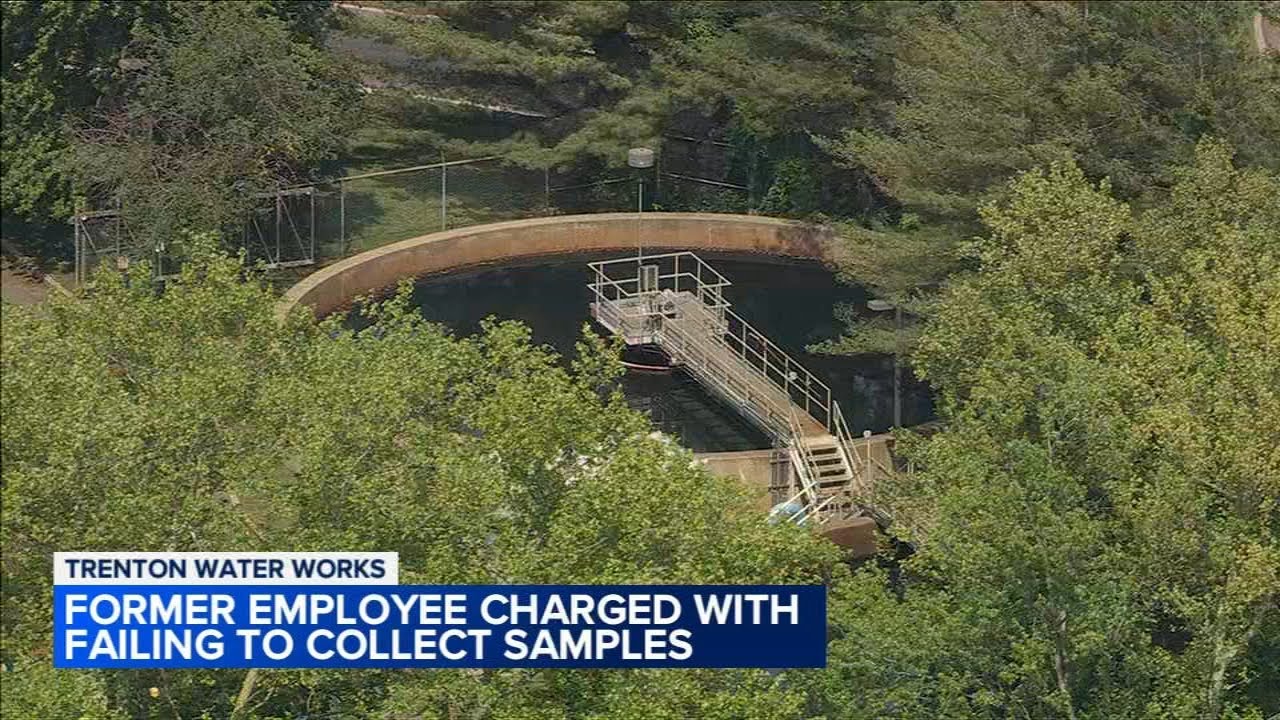 Ex-utility worker charged with falsifying water quality reports - YouTube