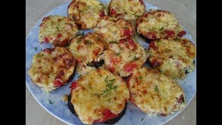 Баклажаны с сыром и овощами, запеченные в духовке. Баклажаны с сыром и овощами, запеченные в духовке.
