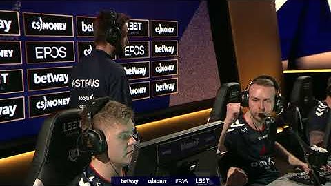 Hampus tries to  stab gla1ve