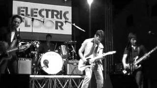 UNA PARTE DI ME - ELECTRIC FLOOR