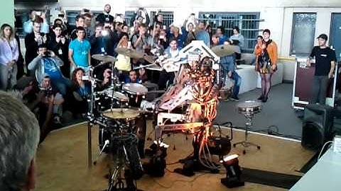 A robot playing the drums @Campus Party Europe 2012, Berlin