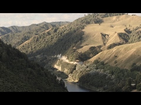 Putar By the River (Demo) - Stu Larsen