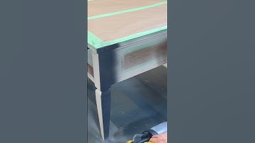 Upcycling 2 Bassett brand end tables. #diy #upcycling #blue #makeover #upcycle #flip #furniture