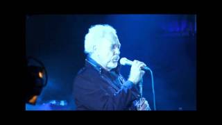 Tom Jones-Aint no grave @ latitude festival 2010