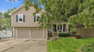 1337 NE Foxwood Dr, Lee's Summit, MO