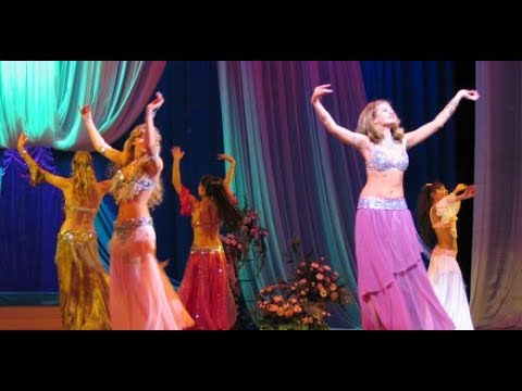 فرقة رقص روسية تحترف الرقص الشرقي حتى المزمار اليمني - YouTube