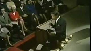 Sammy Davis Jr. hosts Hollywood Palace 2-11-67 with Liberace (6 of 6)