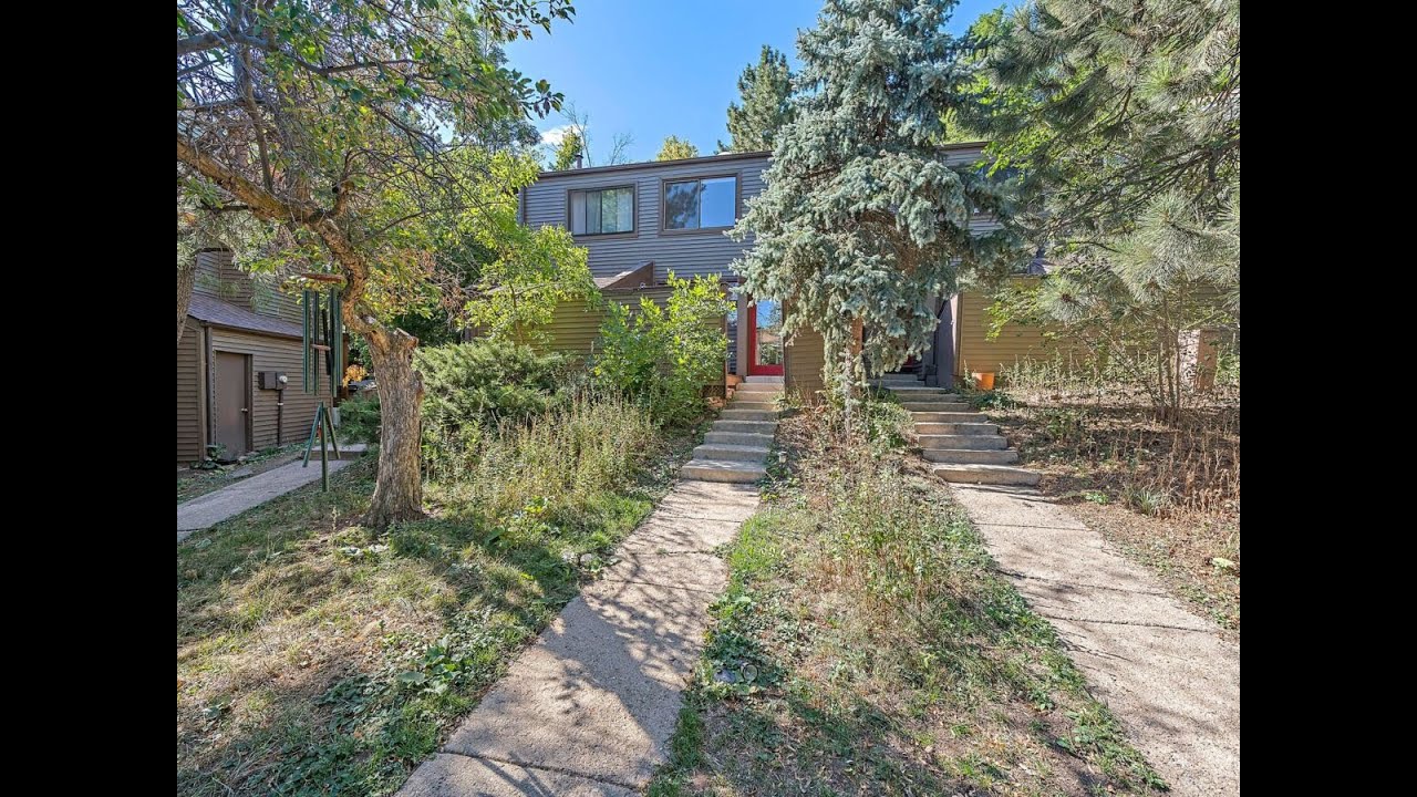 Gorgeous 2-Story Townhome Style Condo in Boulder