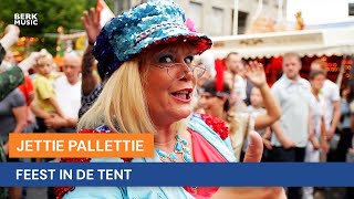 Miniatura de vídeo de "Jettie Pallettie - Feest In De Tent"