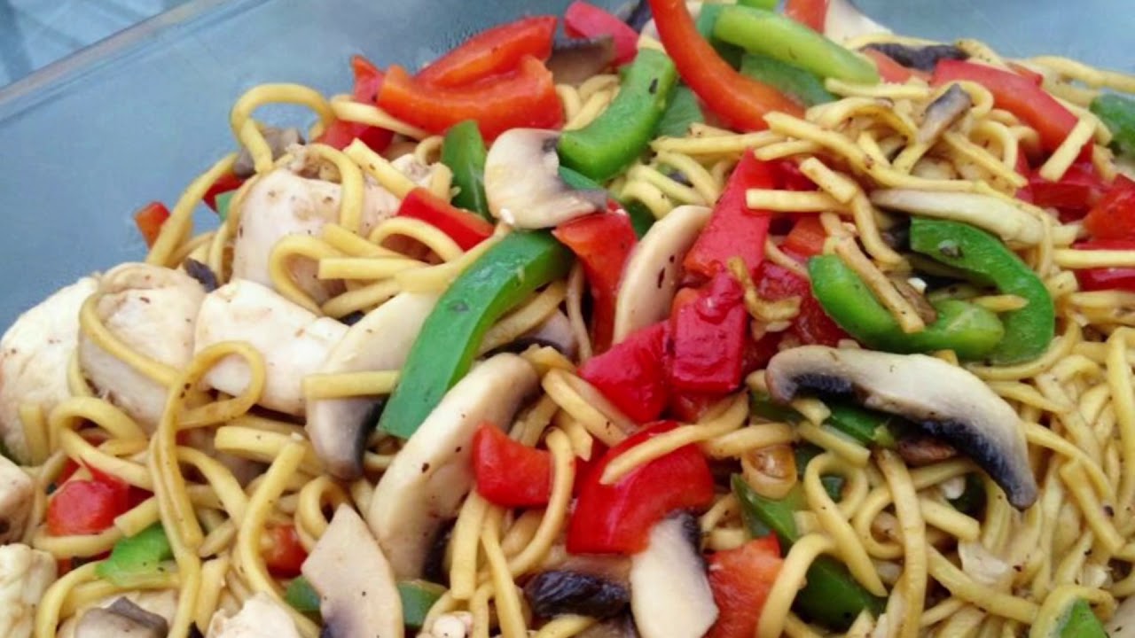 QUICK & SIMPLE CHICKEN CHOW MEIN - CHICKEN NOODLES RECIPE - YouTube