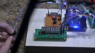 A Debounced Switch and 4-BIT Counter - MOJO FPGA Project Video#2