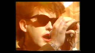 The Cure   83 07 07   Top of the Pops - UK TV -The Walk