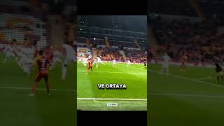 Süper Li̇g Tari̇hi̇nde Yaşanan Komi̇k Anlar Part 1 Selçuk İnan Taraftari Di̇nli̇yor