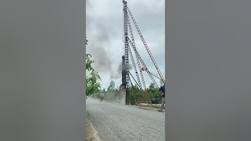 Đóng cọc thử bằng búa #shorts #construction