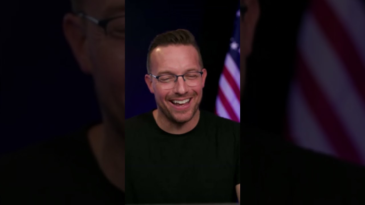 Kamala Harris FORGETS Pledge of Allegiance