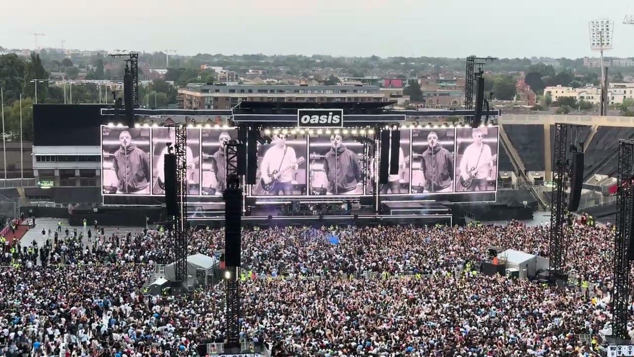 Oasis - Hello (Dublin 2025)
