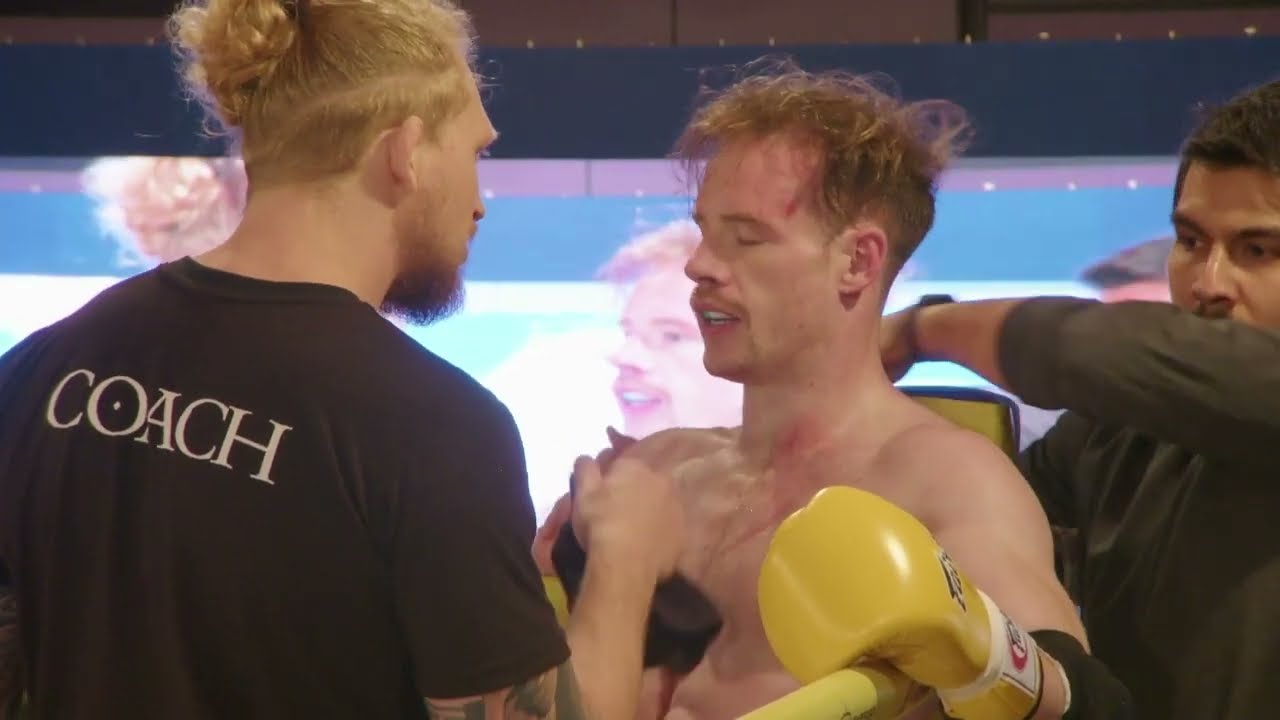 Stephen Barry vs Danny Sutton