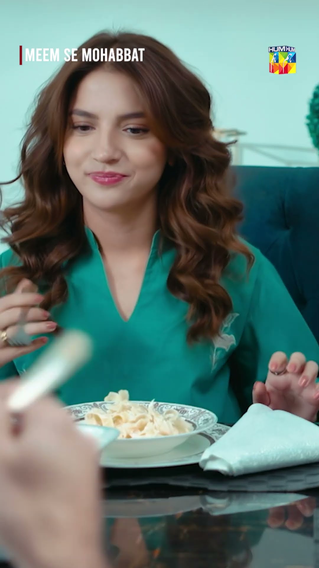 Kiya Talha Ko Roshi Se Pyar Hogaya..?  #shorts #dananeermubeen #ahadrazamir #meemsemohabbat #drama
