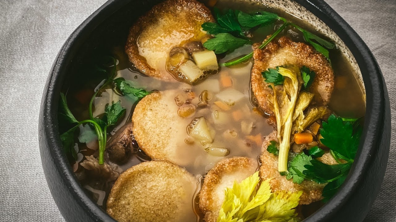 מרק עדשים ירוקות עם בשר