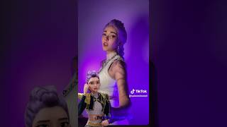 Huntrix Singing What Its Sound Likek-Pop Demon Hunters Cosplayers