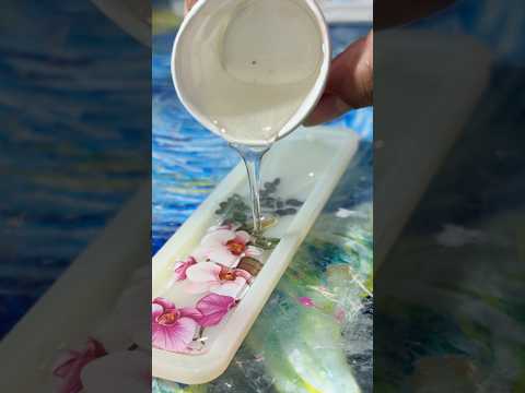 Bookmark #resin #resinart #resincrafts #floral #sticker #leaves #transparency #bookmark #shorts
