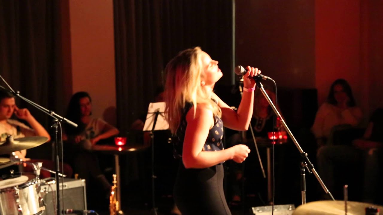 ThePlayList feat. Nora Becker, Stage Club Hamburg, 27.04.2014 - YouTube