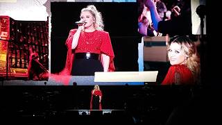 Kelly Clarkson - Because of you (Dallas 02/28/19)