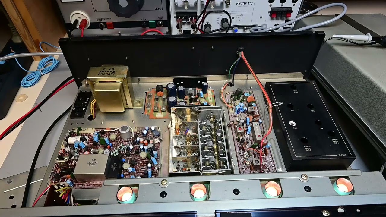 Sansui TU9900. Der Sender wandert aus.