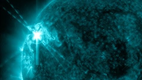 X Class Solar Flares, Killshot Risk Above 1% | S0 News Nov.5.2025