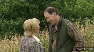 Classic Emmerdale - Darren Eden Pushes Diane and Jack Sugden Pushes Darren (13th September 2004*)