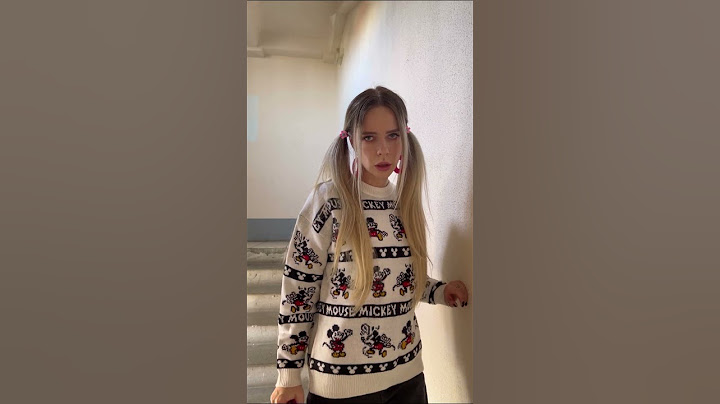 Света и незнакомка в подъезде! Часть 3 #shorts