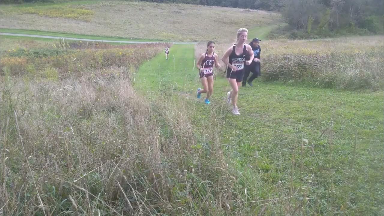 2022 - Seneca Valley at Mars w/Oakland Catholic Girls XC - YouTube