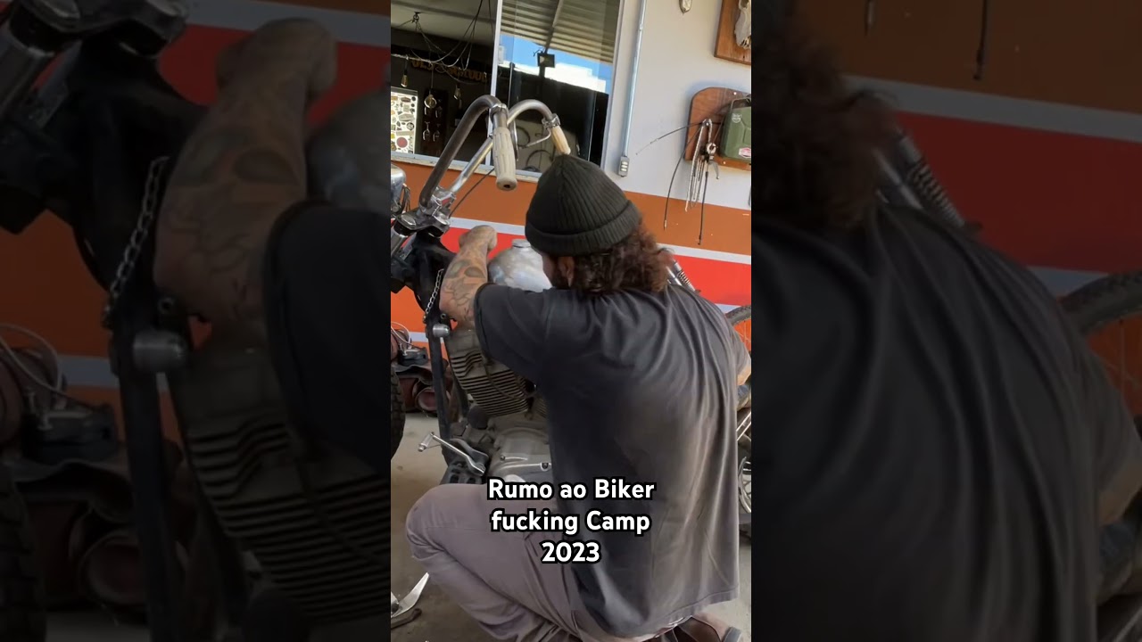 Trocando de roupa 🖤