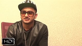 IM NOT RAPPER YO YO HONEY SINGH GIVING RESPECT TO BOHEMIA THE PUNJABI RAPPER AT RAAJ JONES SHOW 2016