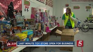 Nashville's Last Minute Toy Store Opens for Business