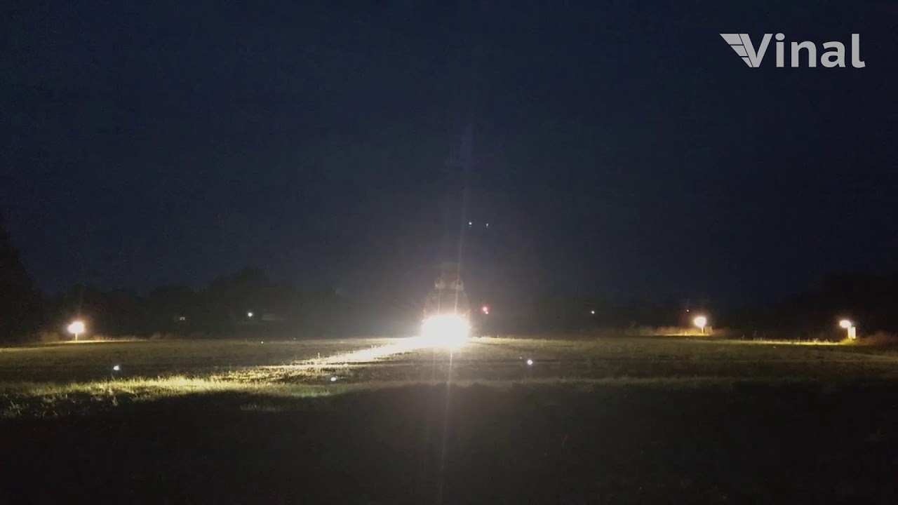 Hubschrauber startet auf Hiddensee Nachtstart von Christoph Rostock