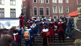 d Pietenband  Intocht Leiden 2010  Oh Kom Er Eens Kijken